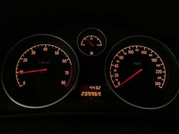2011 Opel Astra H Рестайлинг, красный, 447000 рублей - вид 7
