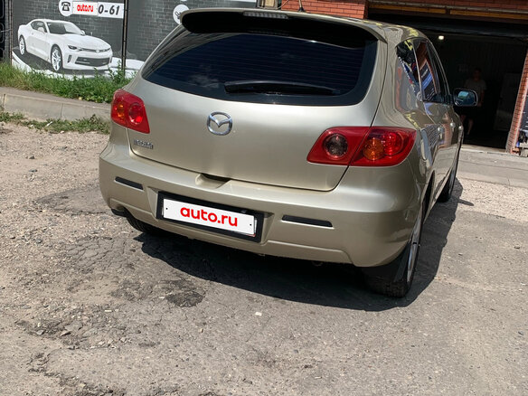 2005 Mazda 3 I (BK), золотистый, 600000 рублей - вид 2
