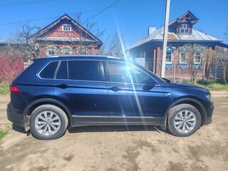 2017 Volkswagen Tiguan II, синий, 1800000 рублей, вид 5