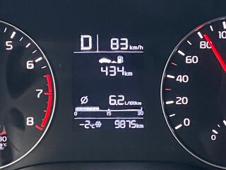 2021 Kia Rio IV Рестайлинг, белый, 2000000 рублей, вид 2