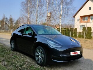 2024 Tesla Model Y Long Range Dual Motor I, серый, 3400000 рублей, вид 3