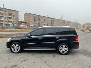 2010 Mercedes-Benz GL-Класс 450 I (X164) Рестайлинг, чёрный, 1850000 рублей, вид 4