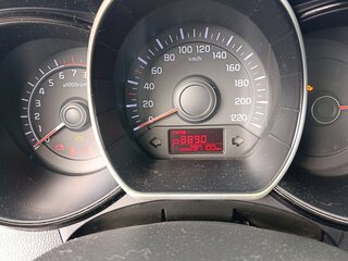 2014 Kia Rio 6-speed III, серый, 580000 рублей, вид 5