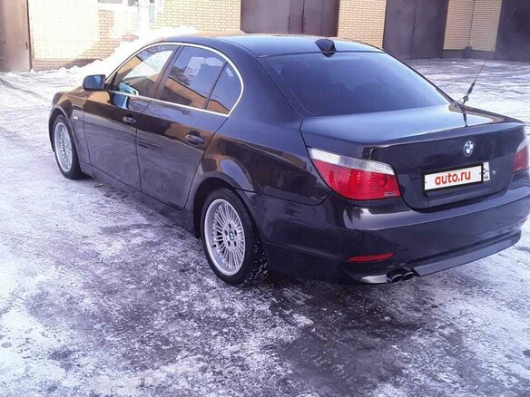 2004 BMW 5 серии 520i V (E60/E61), чёрный - вид 3