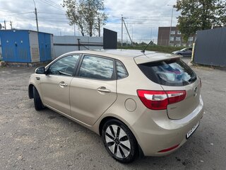2012 Kia Rio 4-speed III, бежевый, 950000 рублей, вид 4