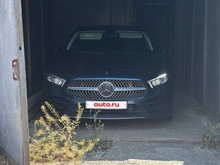 2019 Mercedes-Benz A-Класс 200 IV (W177), синий, 2500000 рублей, вид 4