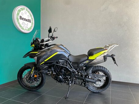 2025 Benelli TRK 702 X, серый, 789000 рублей, вид 2