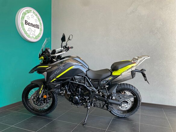 2025 Benelli TRK 702 X, серый, 789000 рублей - вид 1