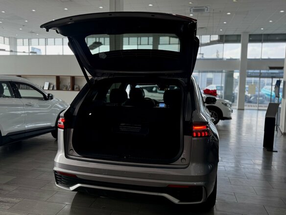2026 Geely Monjaro I Рестайлинг, серебристый - вид 6