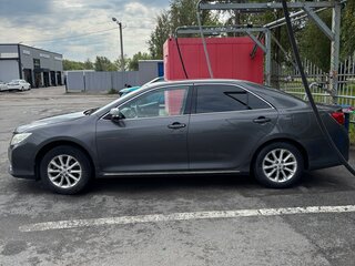 2013 Toyota Camry VII (XV50), серый, 1400000 рублей, вид 2