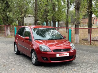 2007 Ford Fiesta Mk5, красный, 445000 рублей, вид 4