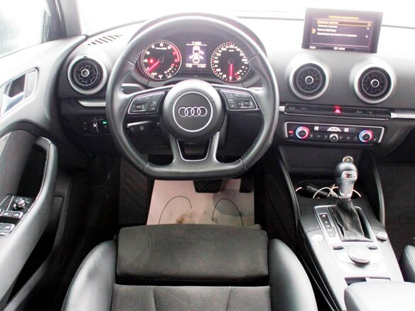 2018 Audi A3 III (8V) Рестайлинг, серый - вид 3