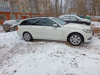 2011 Mercedes-Benz C-Класс 180 BlueEFFICIENCY III (W204) Рестайлинг, белый, 1750000 рублей, вид 4