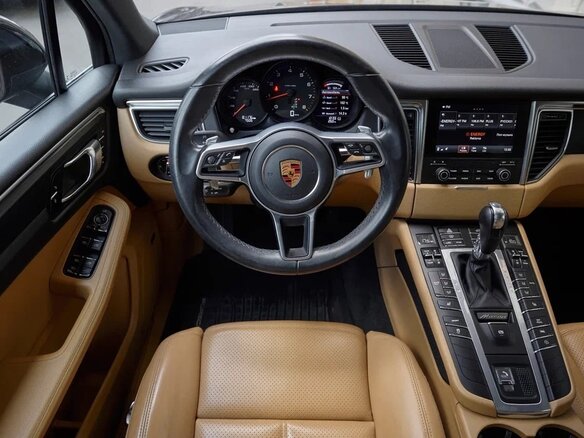 2018 Porsche Macan I, коричневый, 4950000 рублей - вид 12