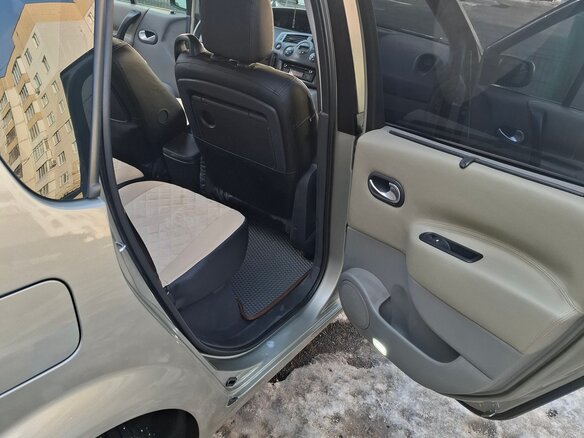 2007 Renault Scenic II Рестайлинг, серый, 400000 рублей - вид 10