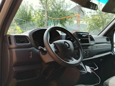2020 Renault Master, серебристый, 3500000 рублей, вид 4
