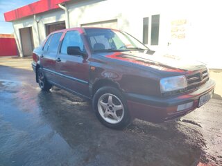 1992 Volkswagen Vento, красный, 110000 рублей, вид 2