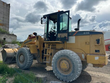 2013 LiuGong CLG 836, 1600000 рублей, вид 2