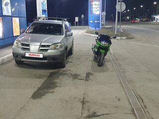 2004 Mitsubishi Outlander I, серебристый, 555000 рублей, вид 3