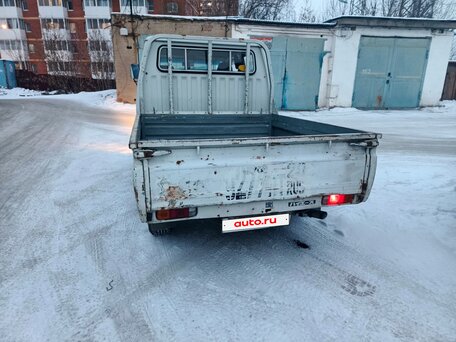 1991 Toyota HiAce, белый, 500000 рублей, вид 5