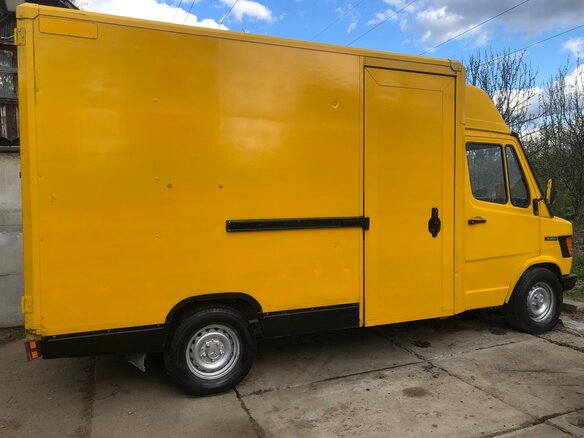1995 Mercedes-Benz T1, жёлтый, 1000000 рублей - вид 8
