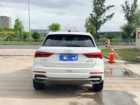 2021 Audi Q3 35 TFSI II (F3), белый, 2780000 рублей, вид 4