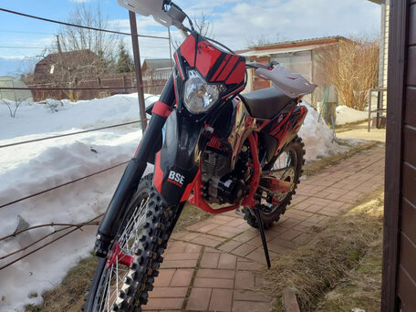 2021 BSE Z10, красный, 170000 рублей, вид 5