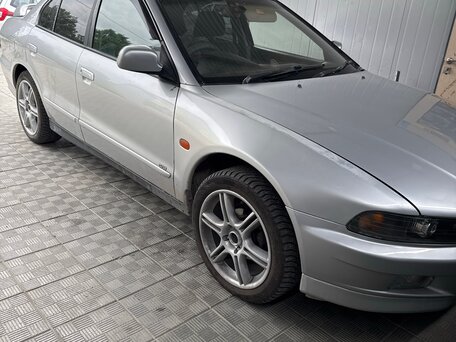 1999 Mitsubishi Galant VIII Рестайлинг, серый, 300000 рублей, вид 1