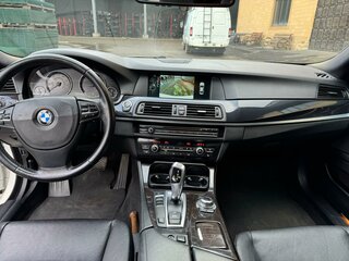 2013 BMW 5 серии 528i xDrive VI (F10/F11/F07), белый, 1700000 рублей, вид 5