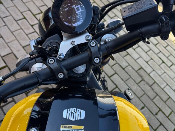 2016 Yamaha XSR900, жёлтый, 919000 рублей - вид 5