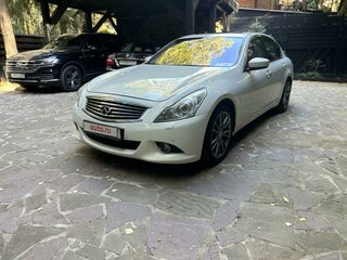 2010 Infiniti G25 IV, белый, 2000000 рублей, вид 1