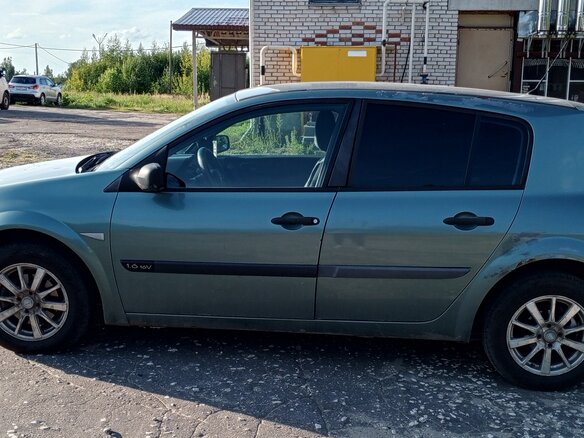 2004 Renault Megane II, зелёный, 250000 рублей - вид 3