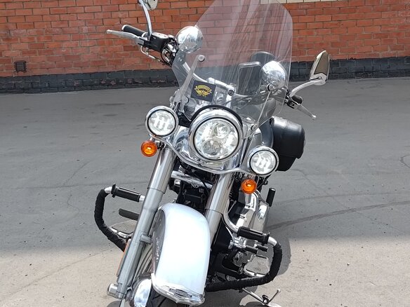2008 Harley-Davidson Softail Deluxe, серебристый, 1300000 рублей - вид 9