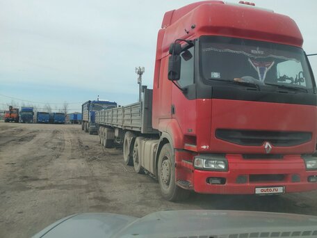 2001 Renault Premium, красный, 1750000 рублей, вид 4
