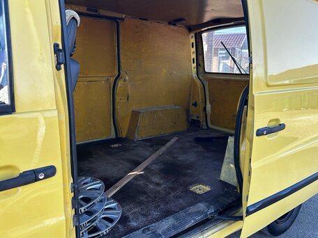 1997 Mercedes-Benz Vito, жёлтый, 500000 рублей, вид 4