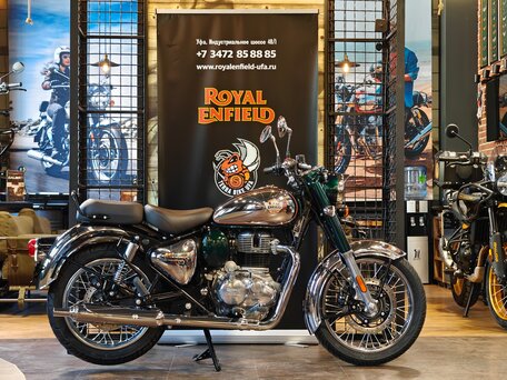 2026 Royal Enfield Classic 350, зелёный, 526000 рублей, вид 3
