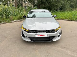 2021 Kia K5 III, серый, 2370000 рублей, вид 2