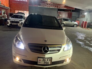 2006 Mercedes-Benz B-Класс 200 I (W245), белый, 590000 рублей, вид 1