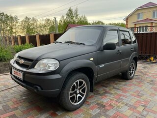 2011 Chevrolet Niva I Рестайлинг, чёрный, 800000 рублей, вид 2