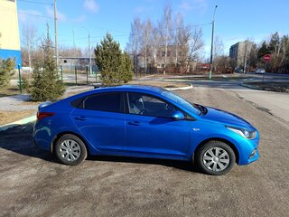 2017 Hyundai Solaris II, синий, 1200000 рублей, вид 5