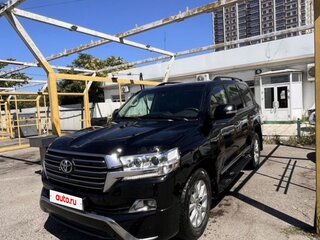 2015 Toyota Land Cruiser 200 Series Рестайлинг 2, чёрный, 4500000 рублей, вид 1