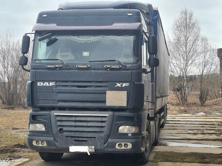 2008 DAF XF 105, чёрный, 3000000 рублей, вид 2