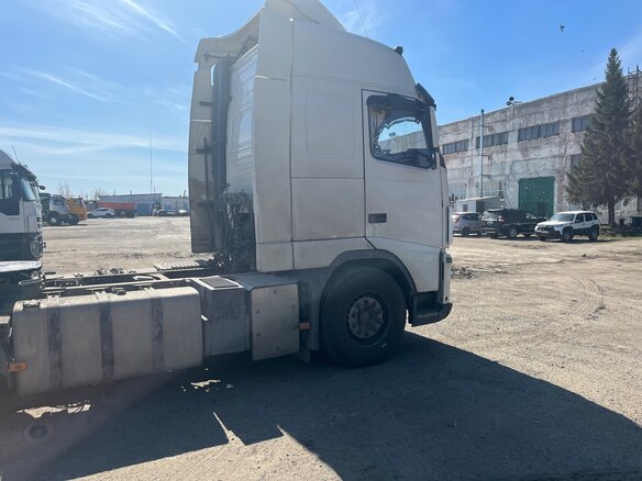 2012 Volvo FH, белый, 4300000 рублей - вид 4
