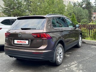 2019 Volkswagen Tiguan II, коричневый, 2830000 рублей, вид 4