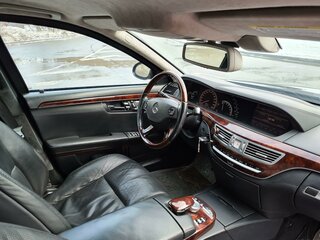 2006 Mercedes-Benz S-Класс 600 Long V (W221), чёрный, 3500000 рублей, вид 2