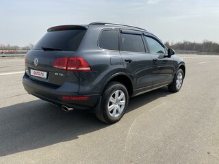 2011 Volkswagen Touareg II, серый, 2100000 рублей, вид 3