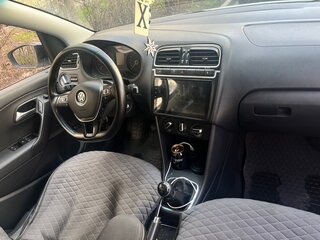 2017 Volkswagen Polo V Рестайлинг, белый, 800000 рублей, вид 5