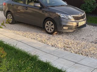 2017 Kia Rio III Рестайлинг, серый, 999999 рублей, вид 4