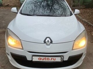 2010 Renault Megane III, белый, 630000 рублей, вид 1