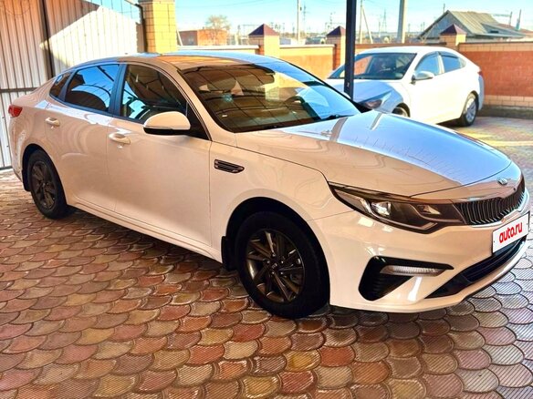 2020 Kia Optima IV Рестайлинг, белый, 2100000 рублей - вид 5